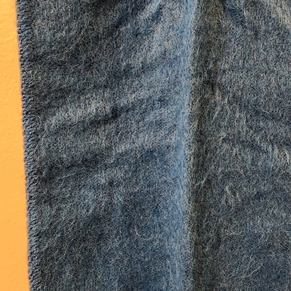 Simply Natural Alpaca Tasseled Scarf - Picture 2 of 3